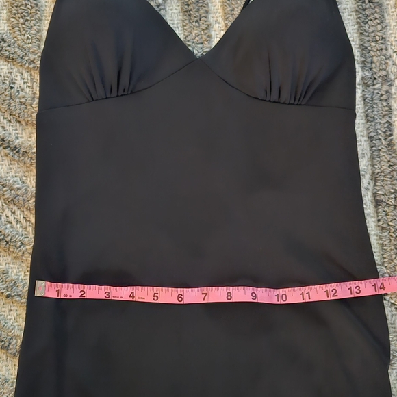 Janine of London | Women’s Rhinestone Low Back Cocktail Dress Size: Medium - Picture 13 of 14